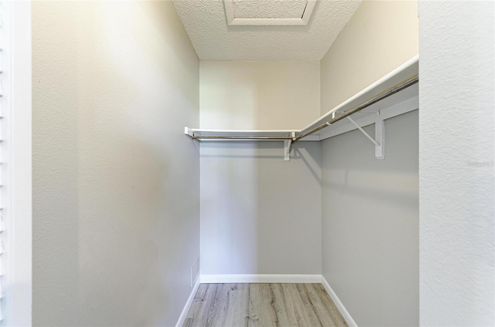 140 CIRCLEWOOD DR #C1-4 — photo 22