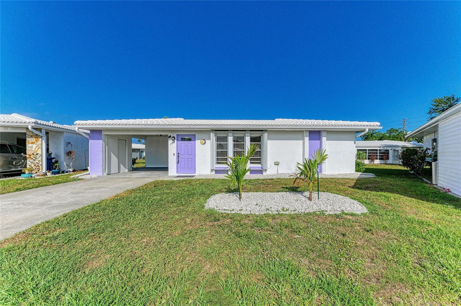 140 CIRCLEWOOD DR #C1-4 — photo 2