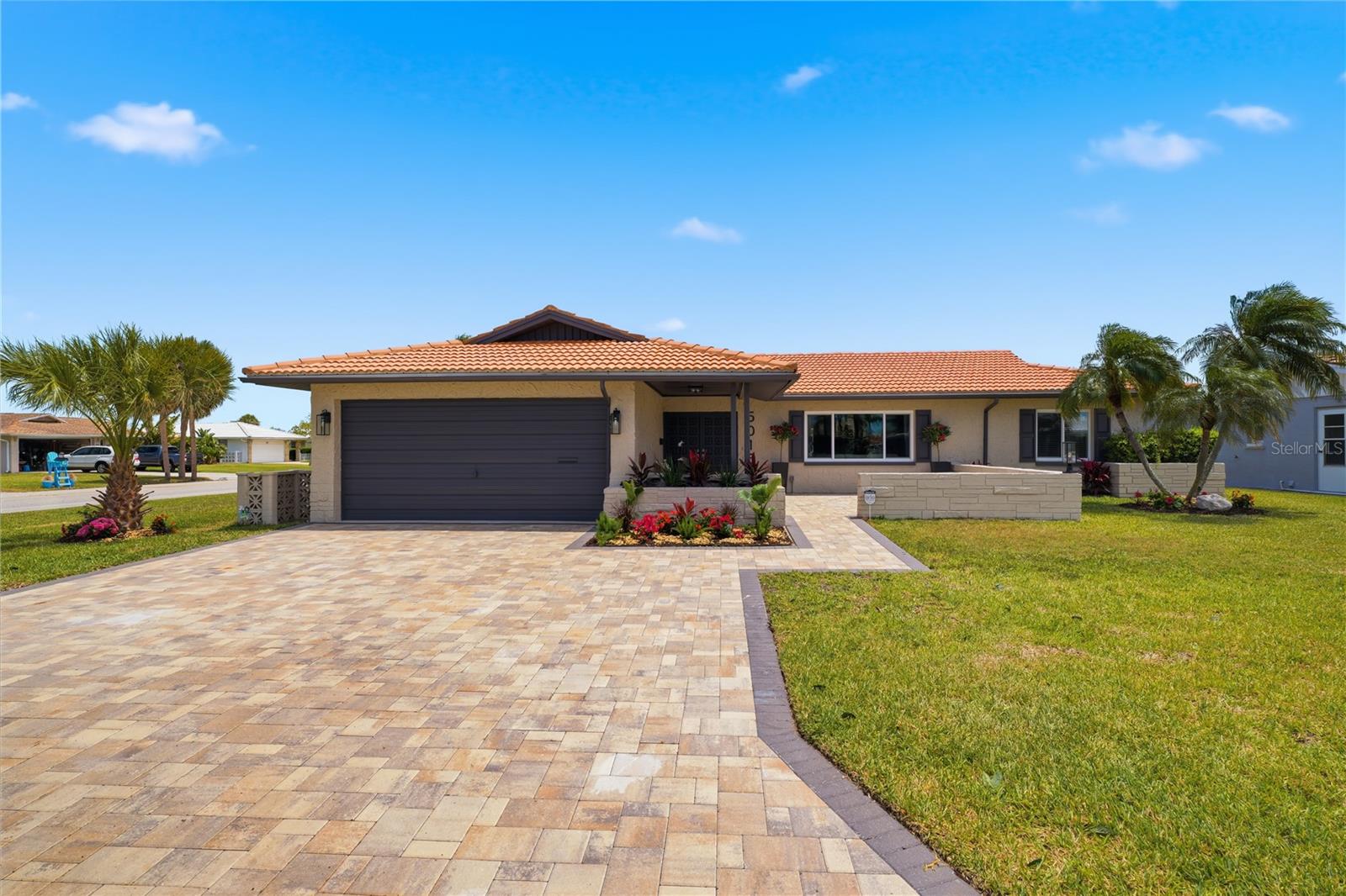 5016 DORY DR — photo 2