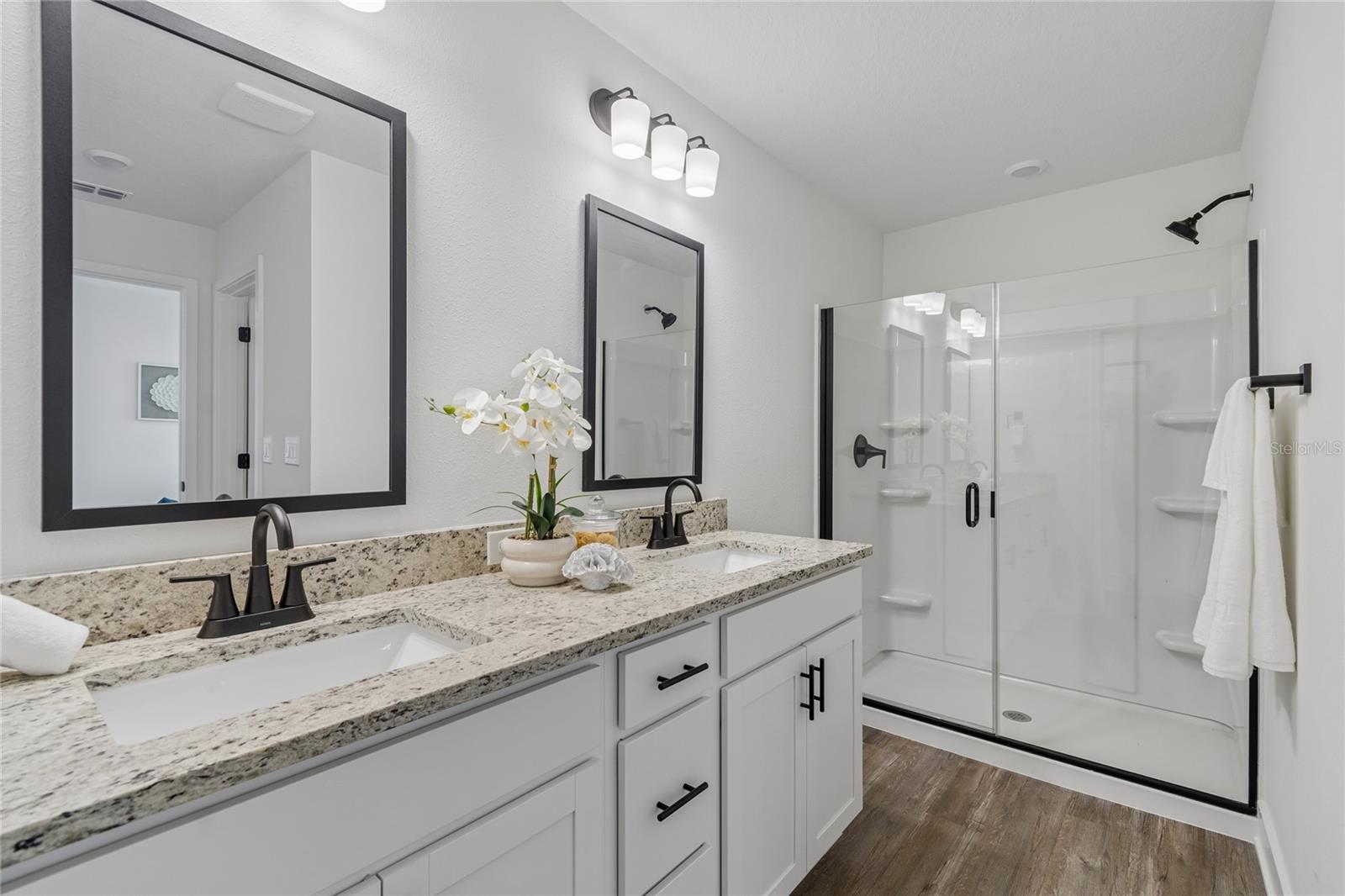 9409 HIGHLAND HILLS DR ST — photo 12