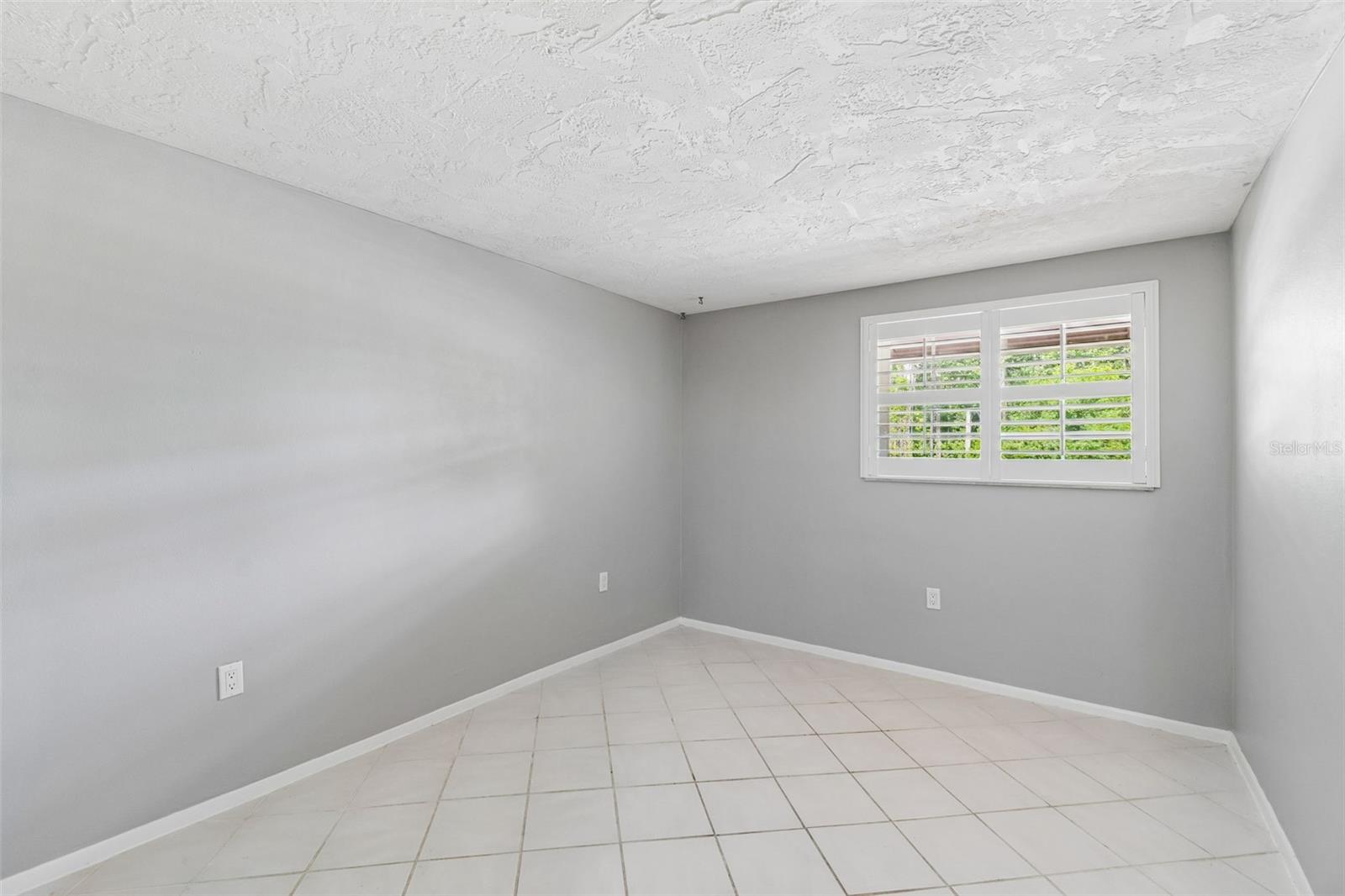 7635 TANGLEWOOD DR — photo 13
