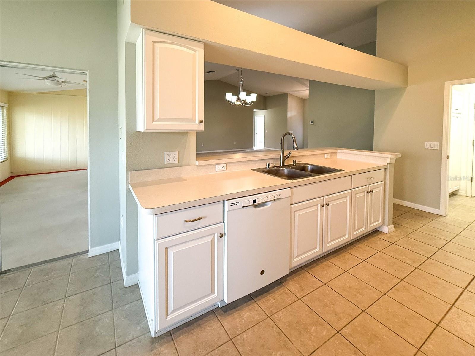 18037 BAYWOOD FOREST DR — photo 7