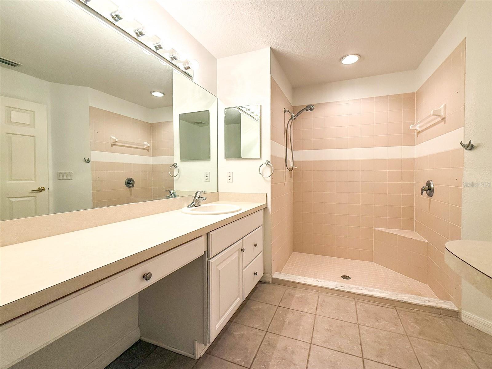 18037 BAYWOOD FOREST DR — photo 20