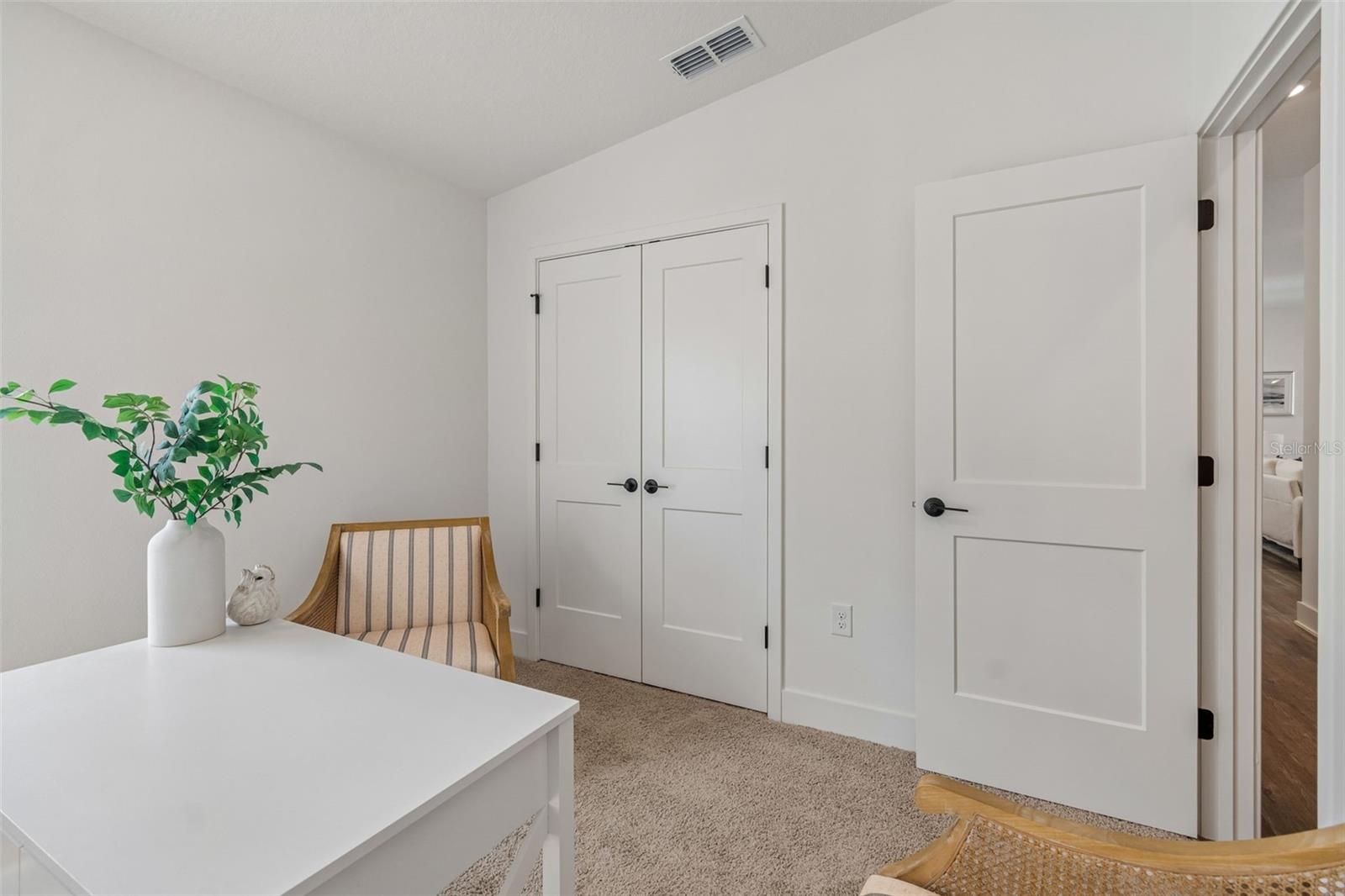 9423 HIGHLAND HILLS DR ST — photo 22