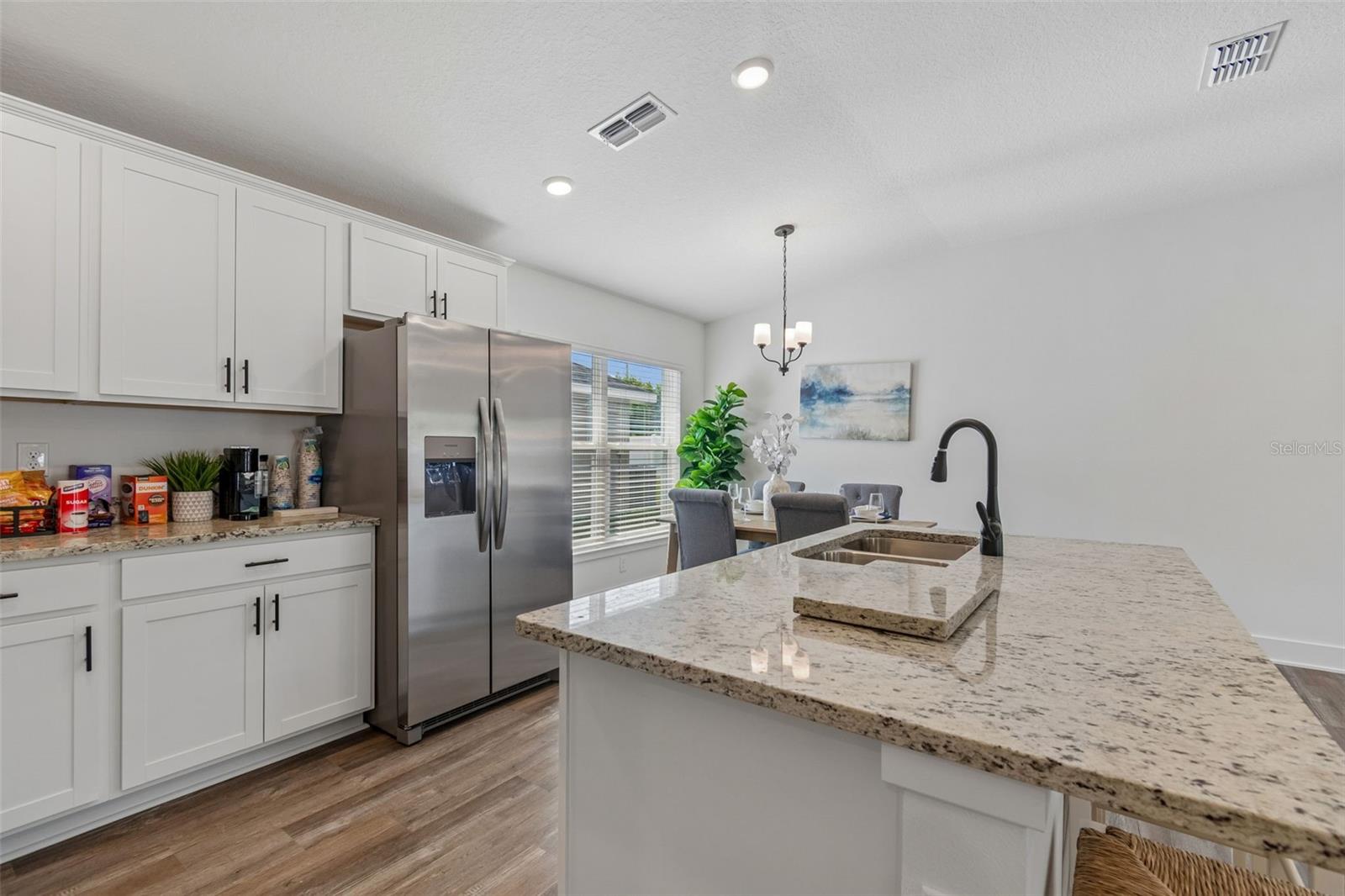 9423 HIGHLAND HILLS DR ST — photo 8