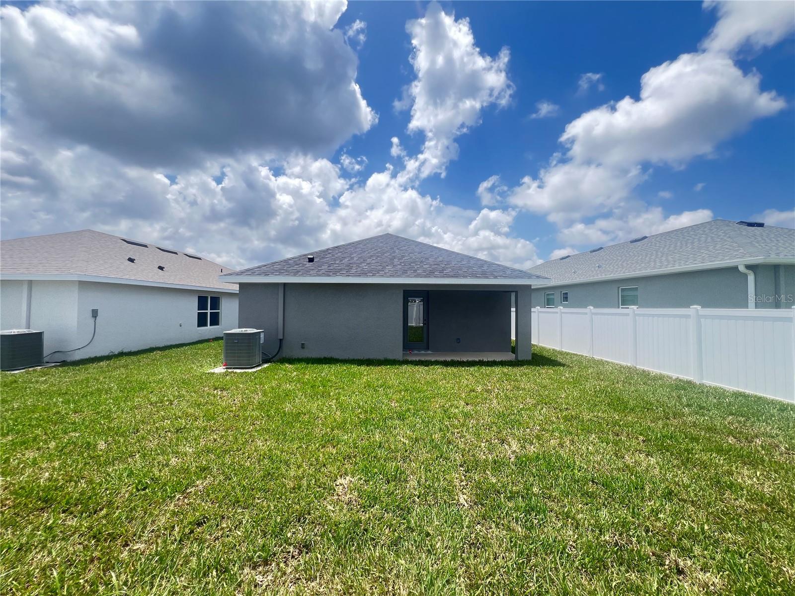 9443 HIGHLAND HILLS DR ST — photo 3