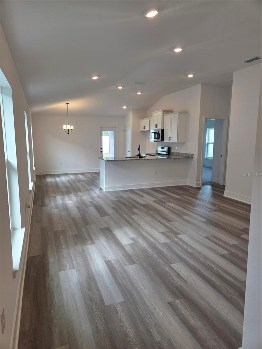 9443 HIGHLAND HILLS DR ST — photo 23