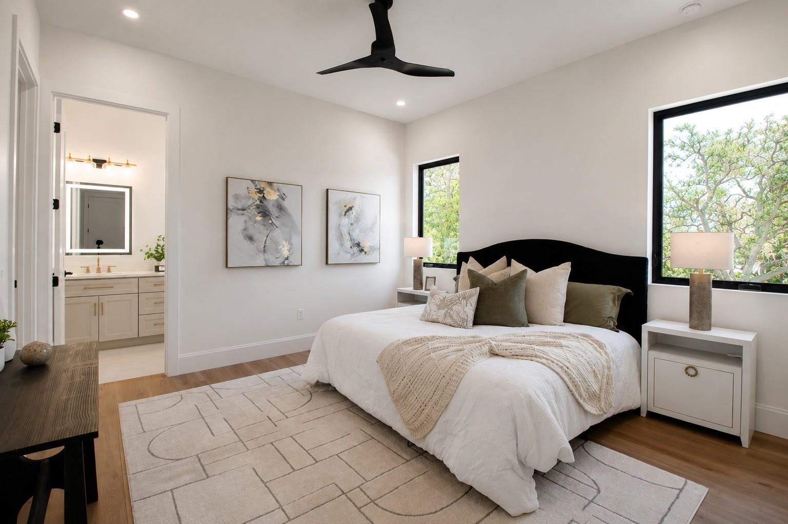2121 CLEMATIS CT — photo 37