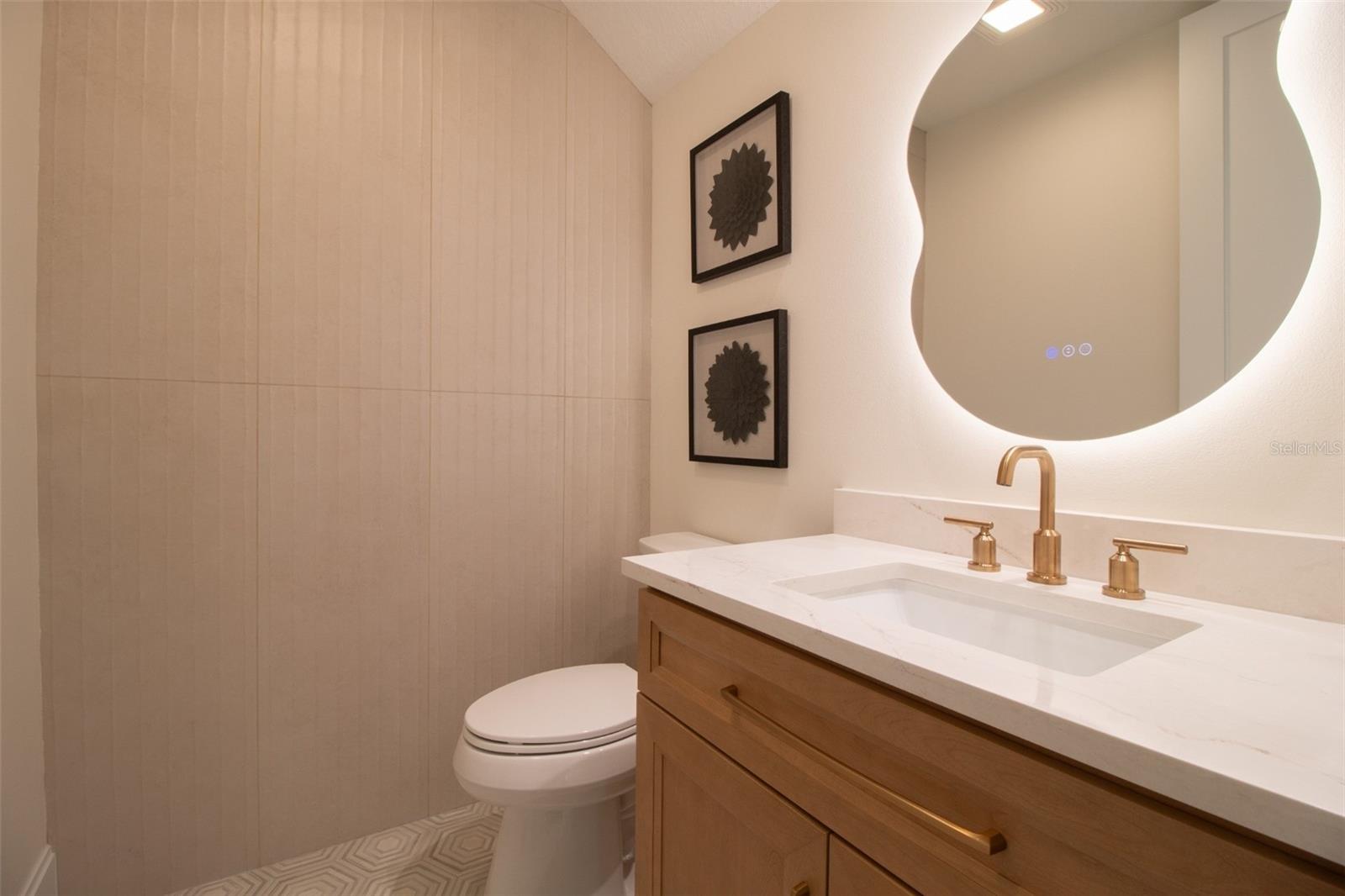 2121 CLEMATIS CT — photo 32