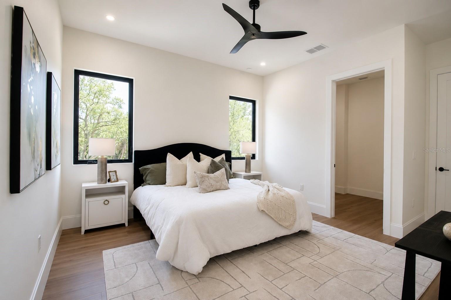 2121 CLEMATIS CT — photo 38