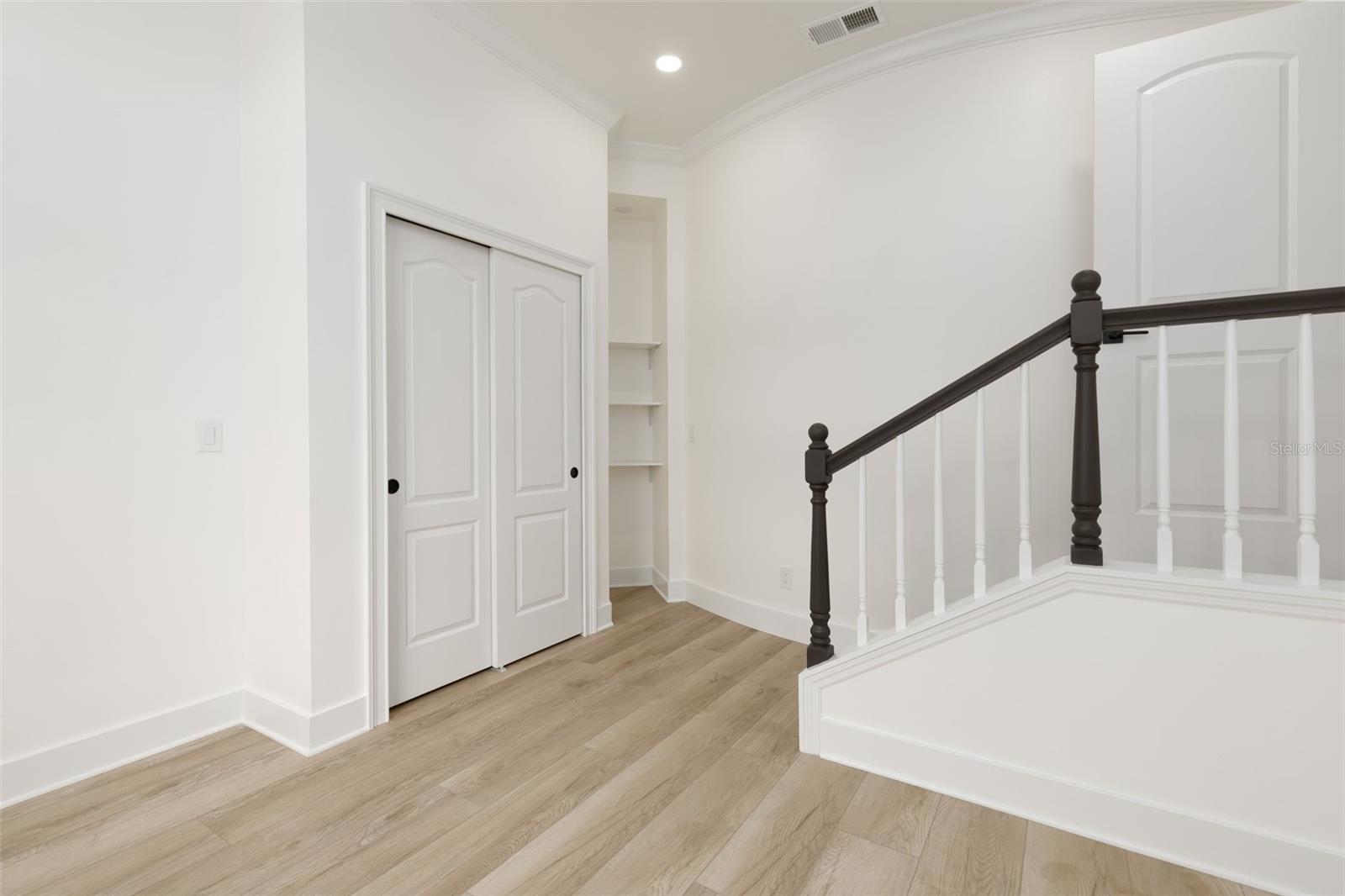 4 PARADISE LN — photo 31