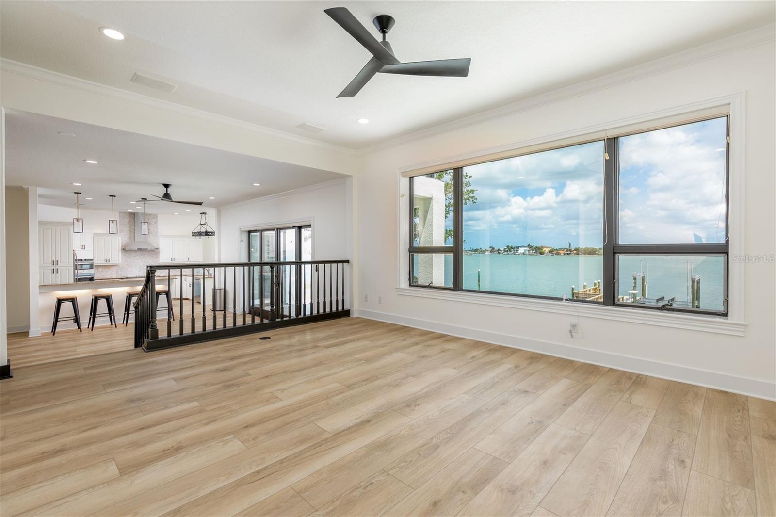 4 PARADISE LN — photo 16