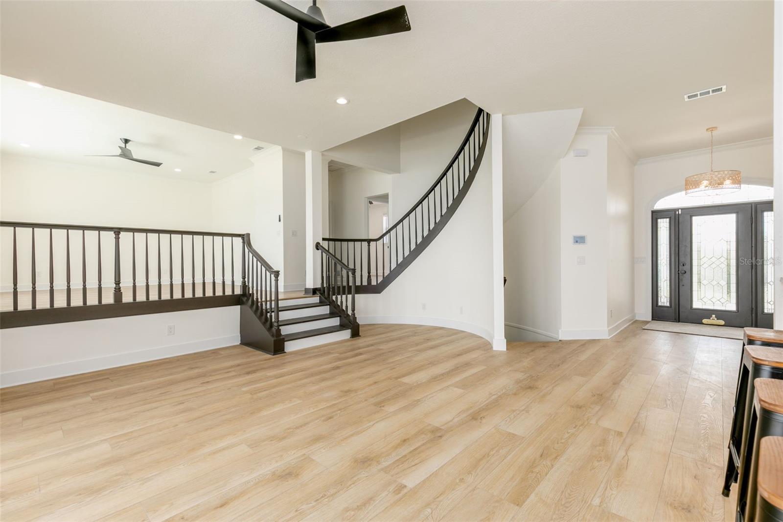 4 PARADISE LN — photo 12