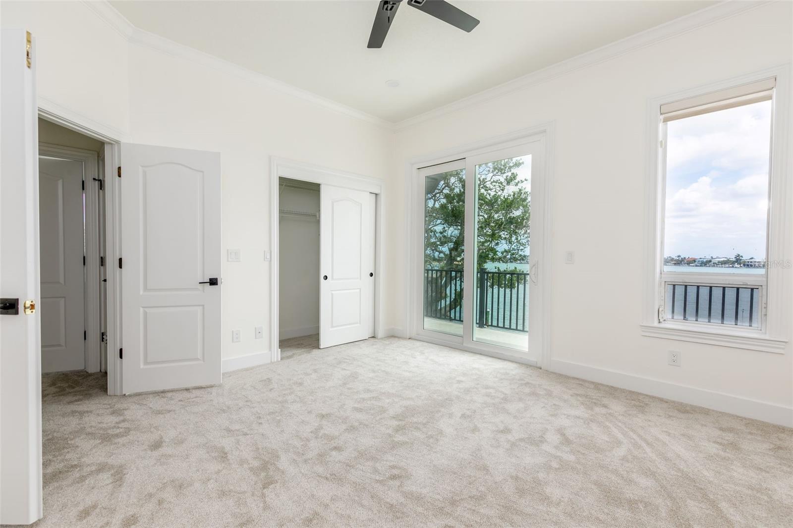 4 PARADISE LN — photo 46