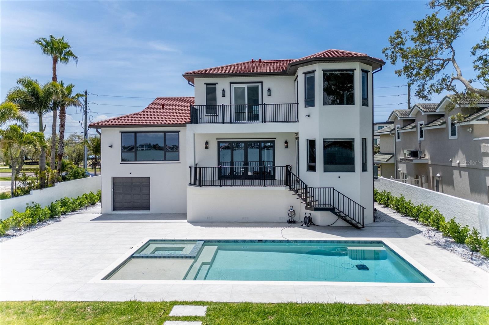 4 PARADISE LN — photo 75