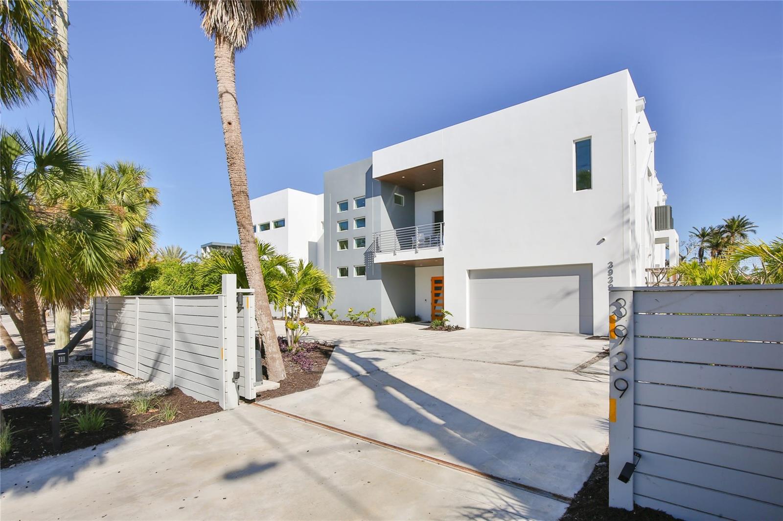 3939 HIGEL AVE — photo 3