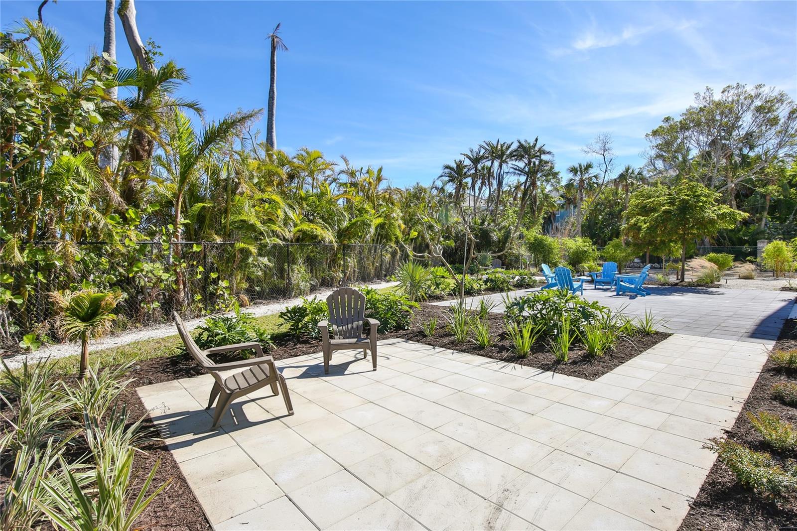 3939 HIGEL AVE — photo 47