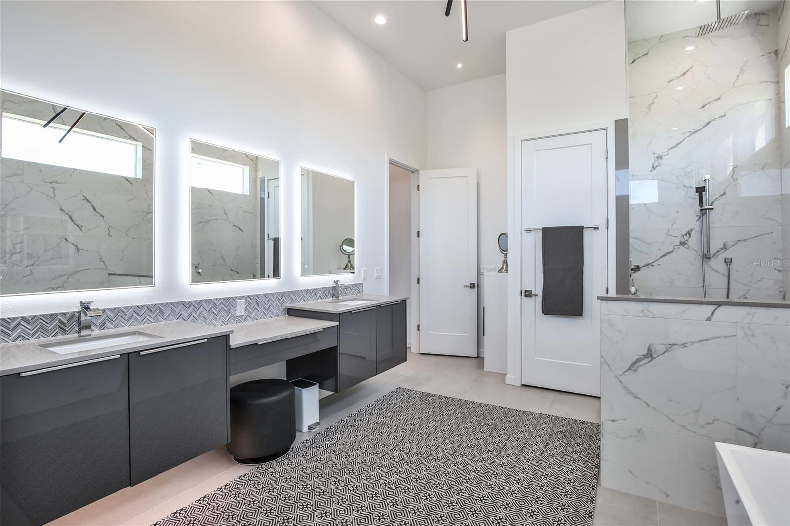3939 HIGEL AVE — photo 31
