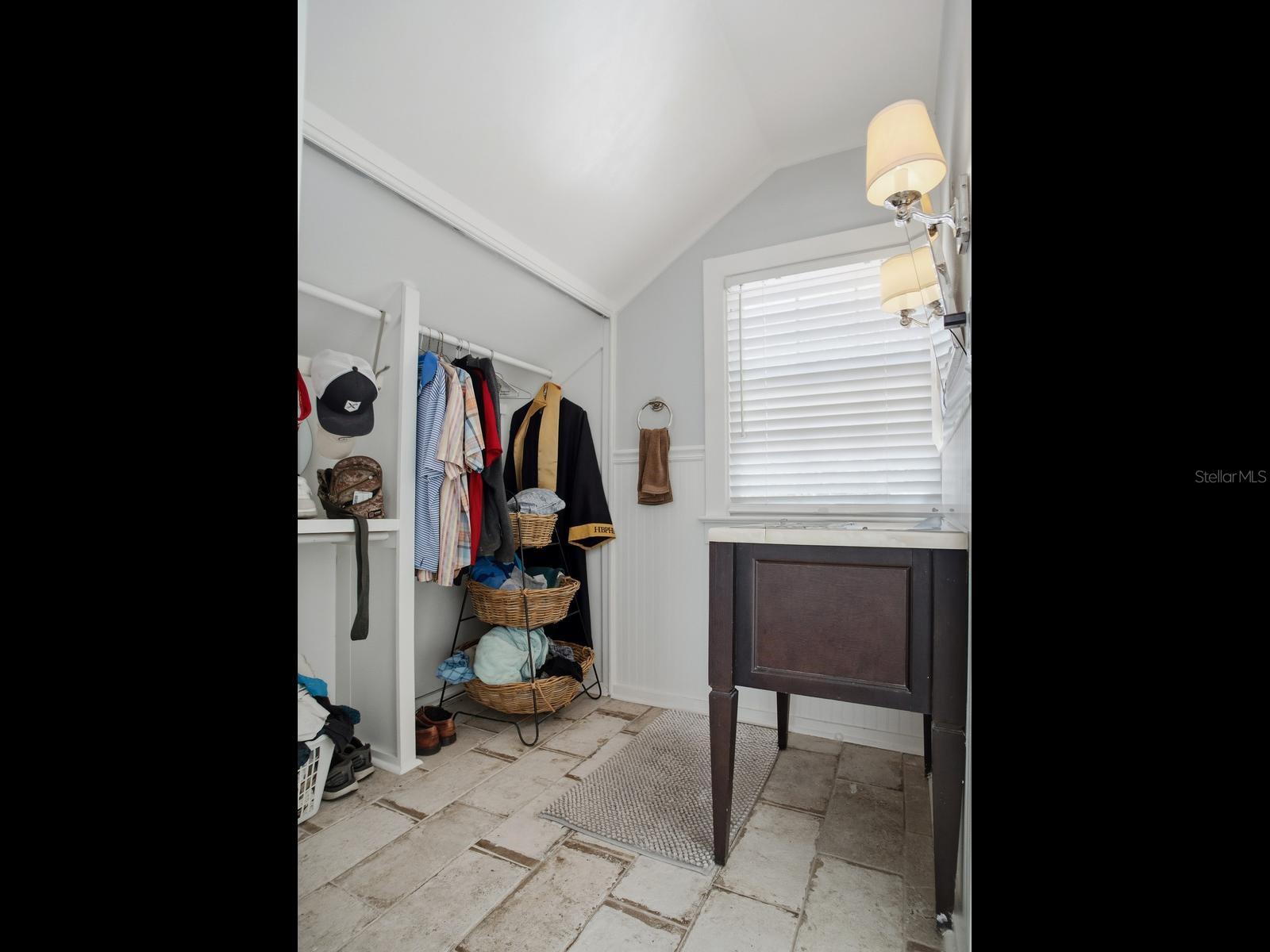 3424 JEAN CIR — photo 33