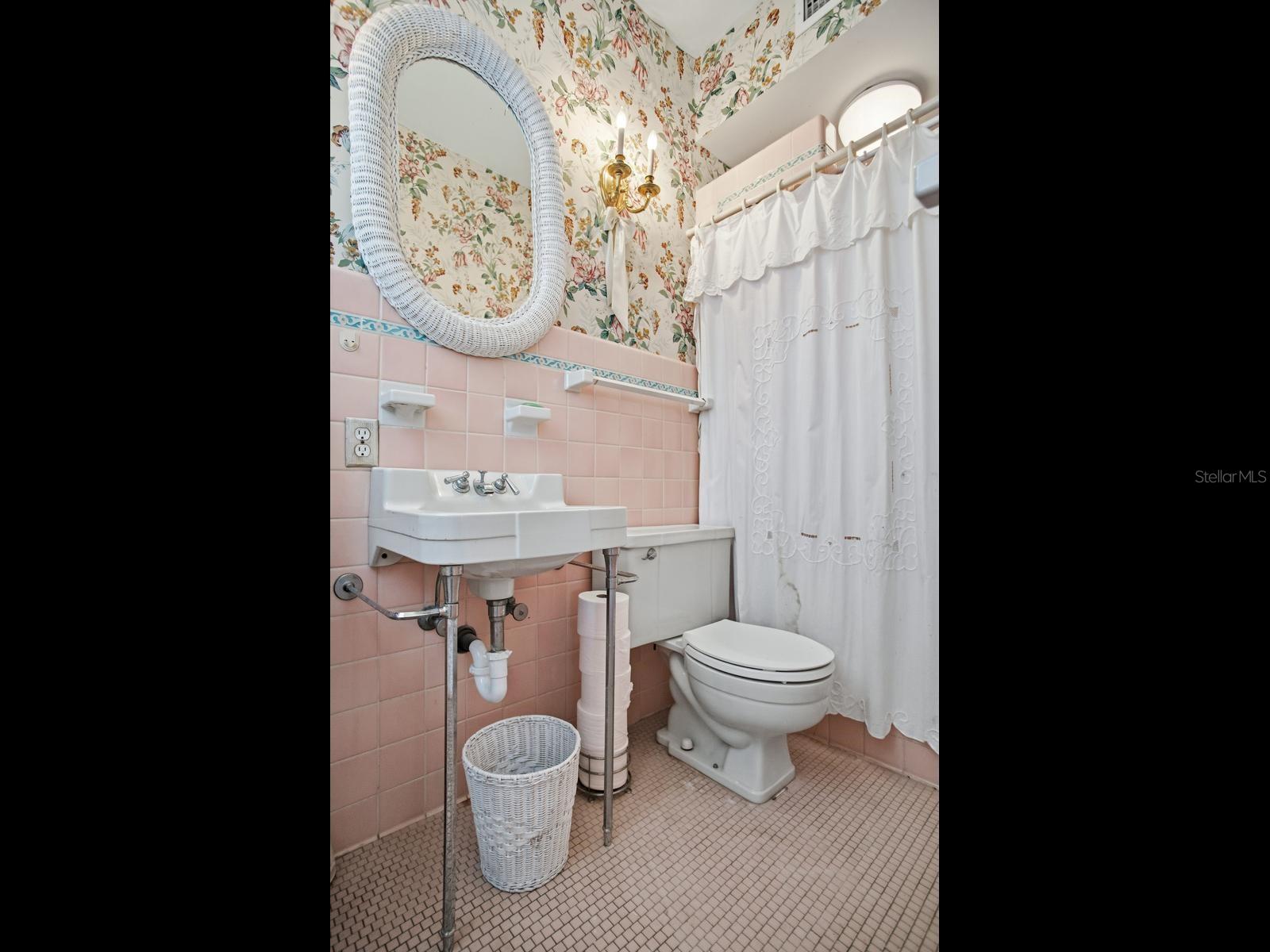 3424 JEAN CIR — photo 37