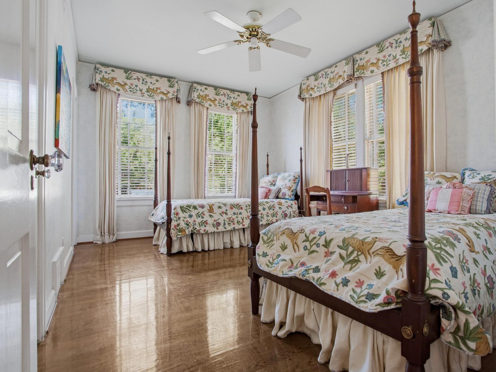 3424 JEAN CIR — photo 38