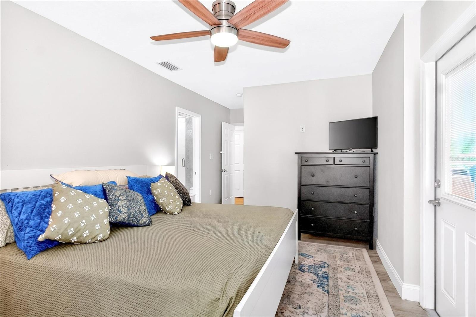 3608 W CARMEN ST — photo 20