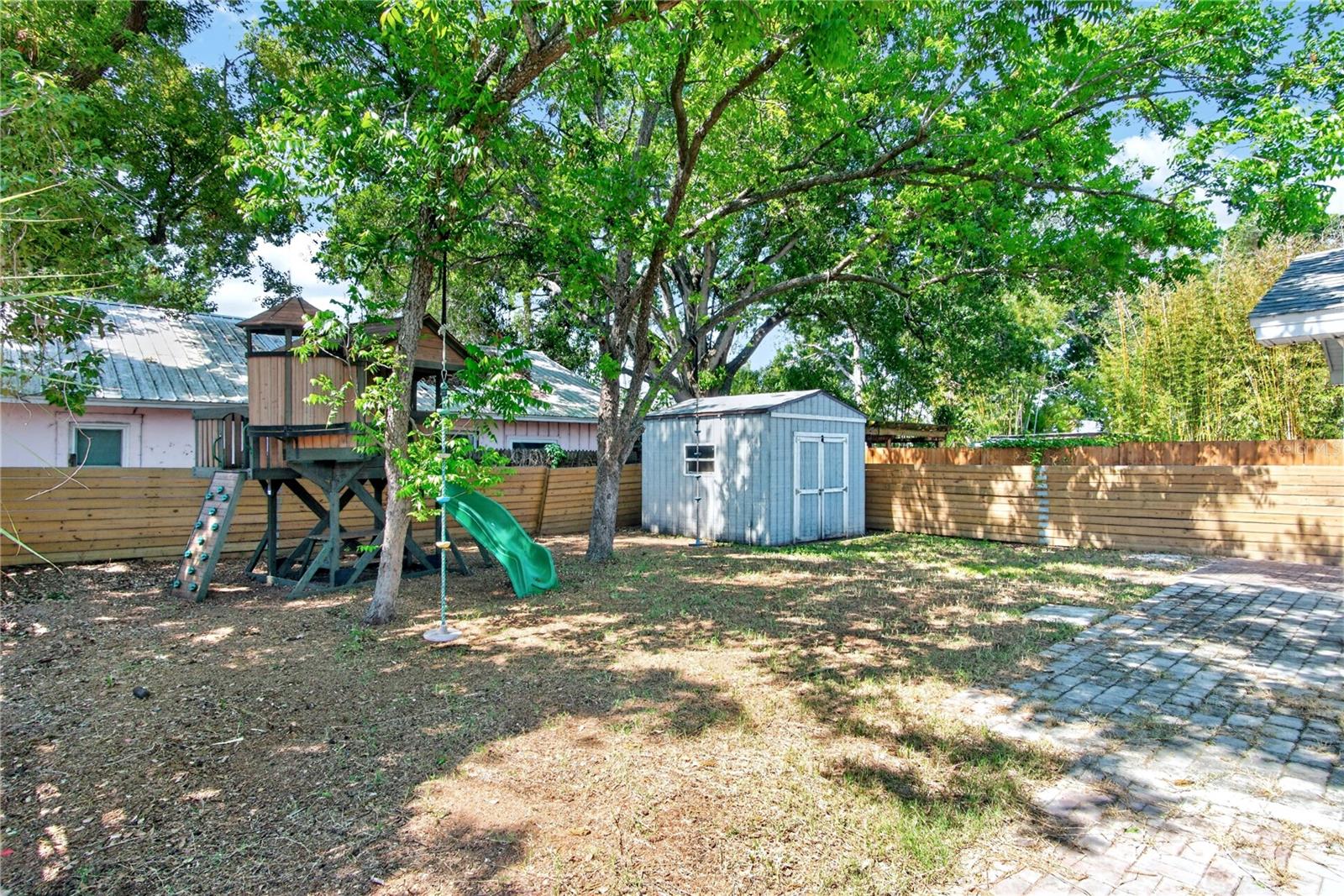 3608 W CARMEN ST — photo 28