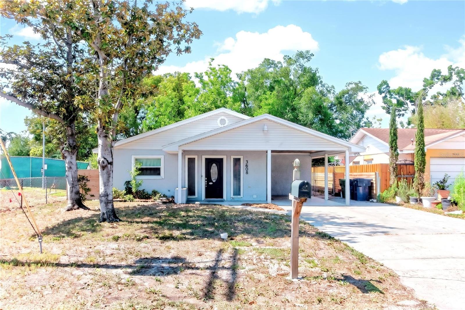 3608 W CARMEN ST — photo 2