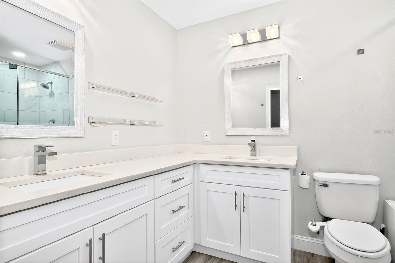 3608 W CARMEN ST — photo 21