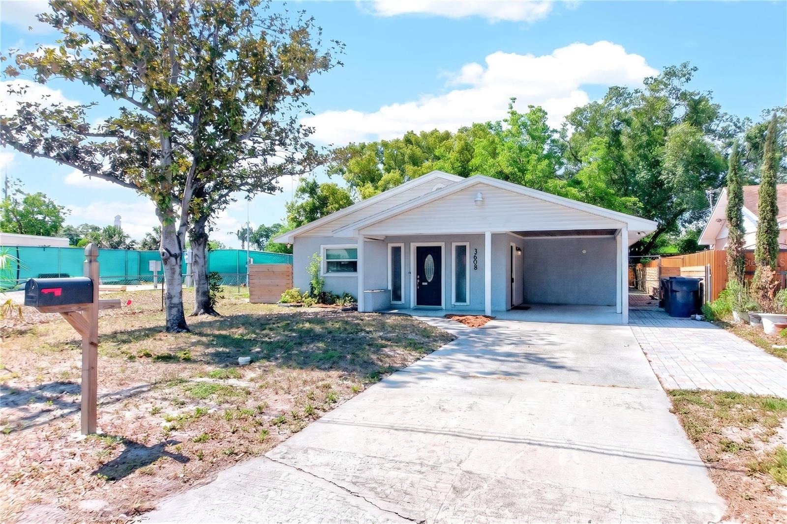 3608 W CARMEN ST — photo 4