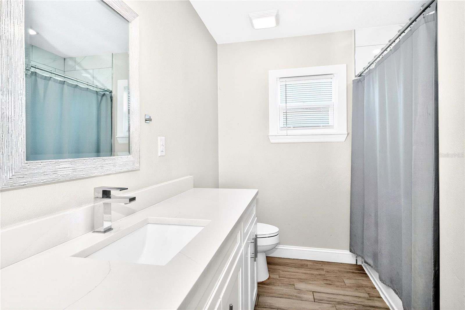 3608 W CARMEN ST — photo 25