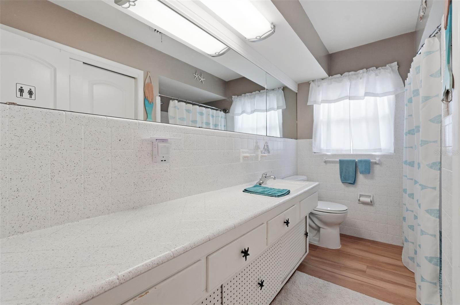 179 E CANAL DR — photo 21