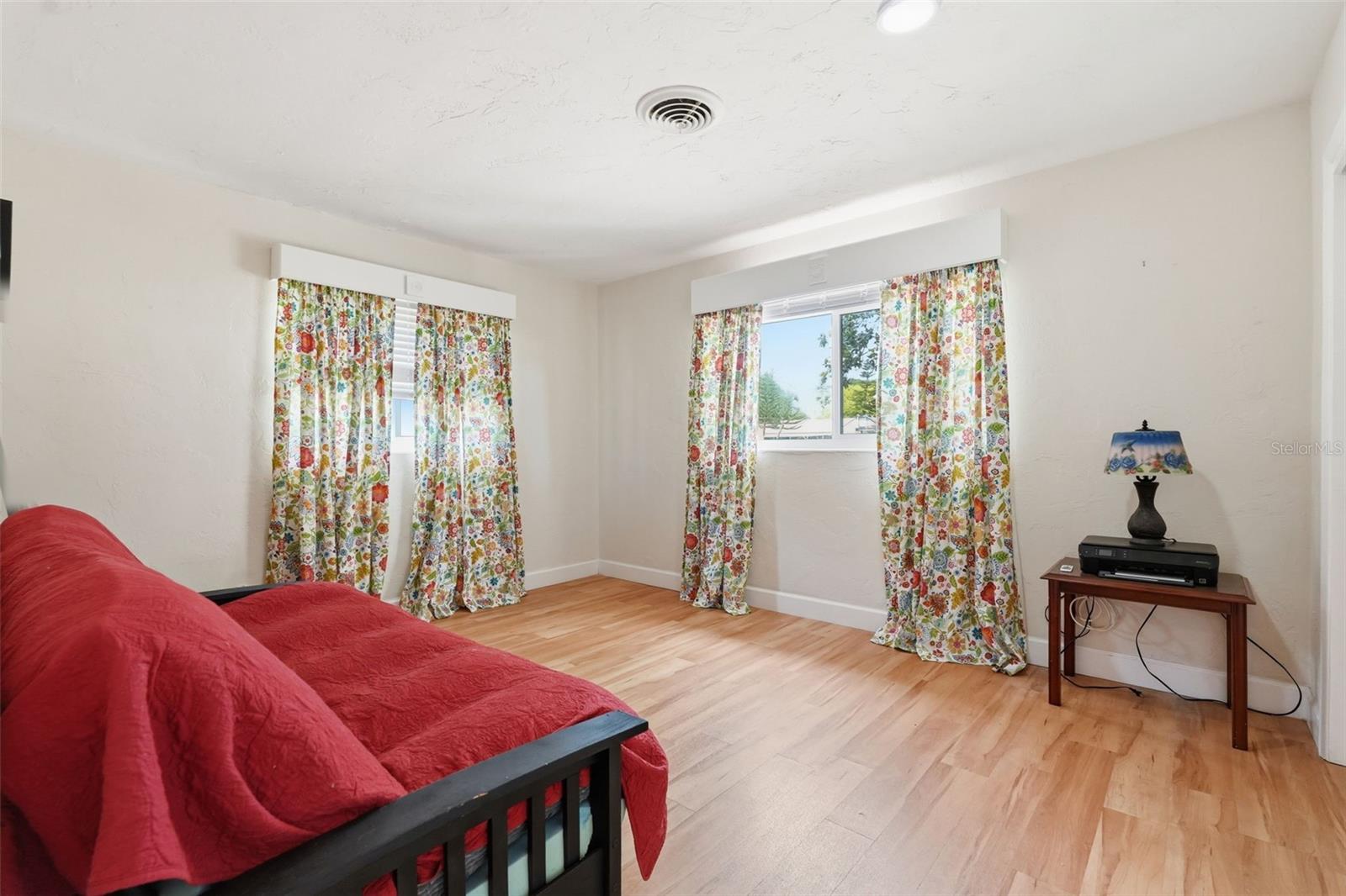 179 E CANAL DR — photo 23