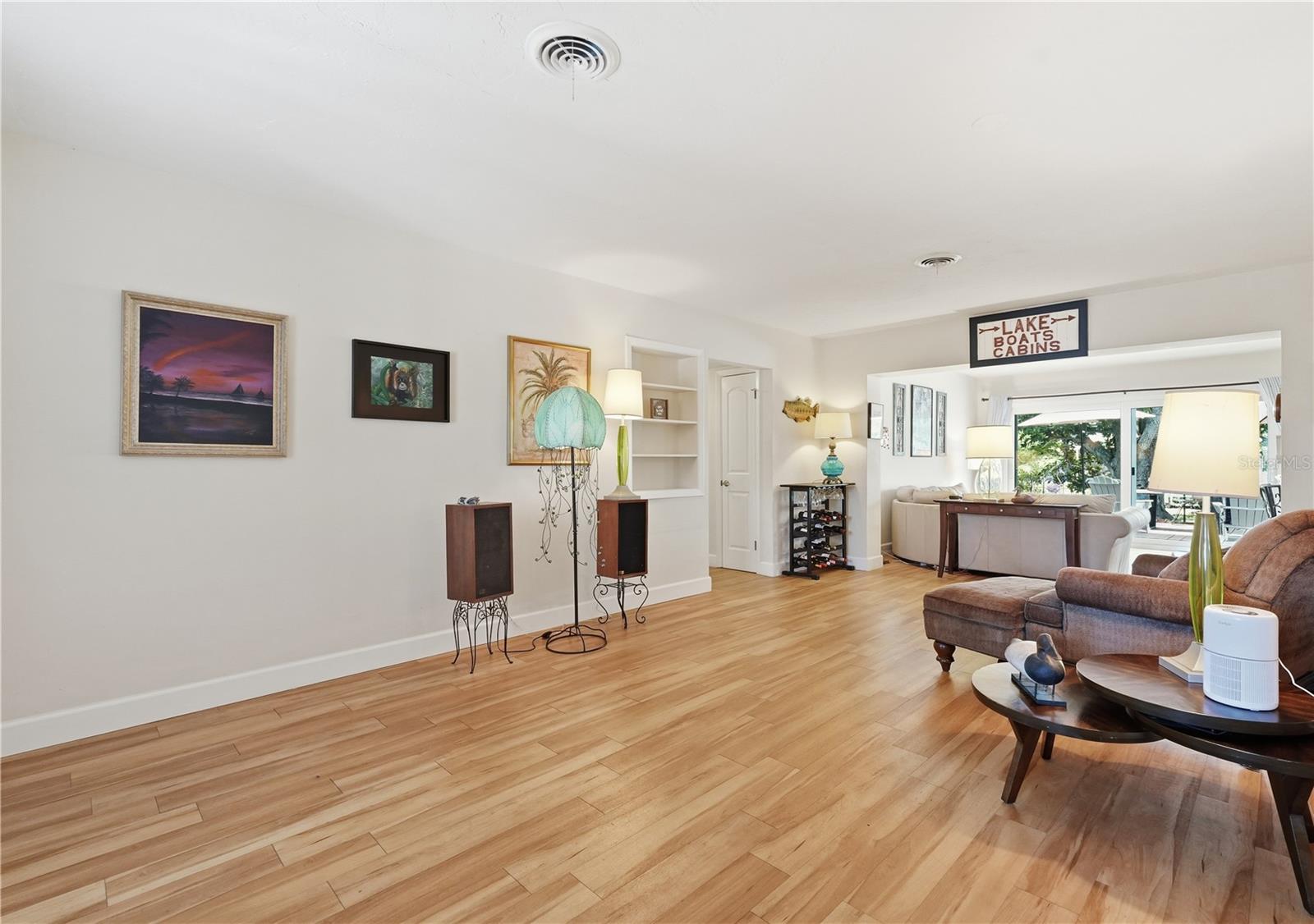 179 E CANAL DR — photo 7