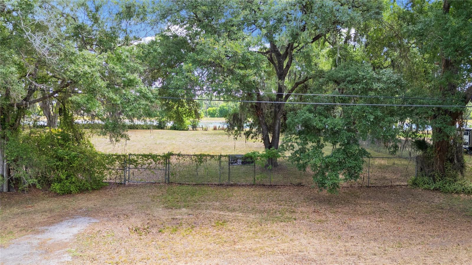 5015 GARDEN LN — photo 14