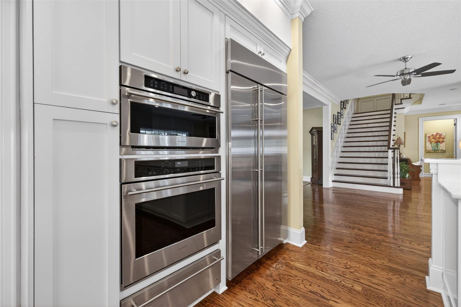 445 PARK AVE — photo 8