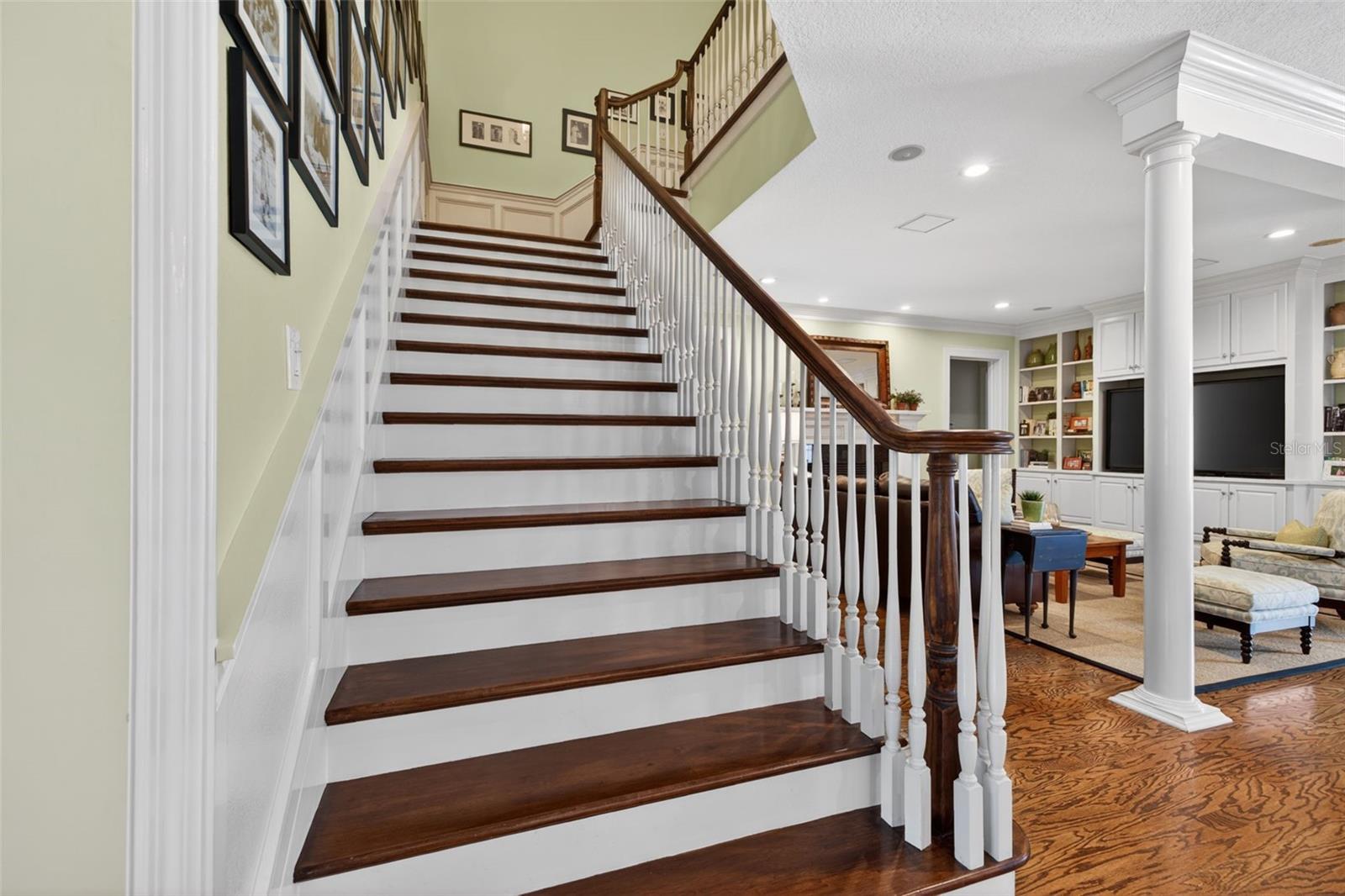 445 PARK AVE — photo 24