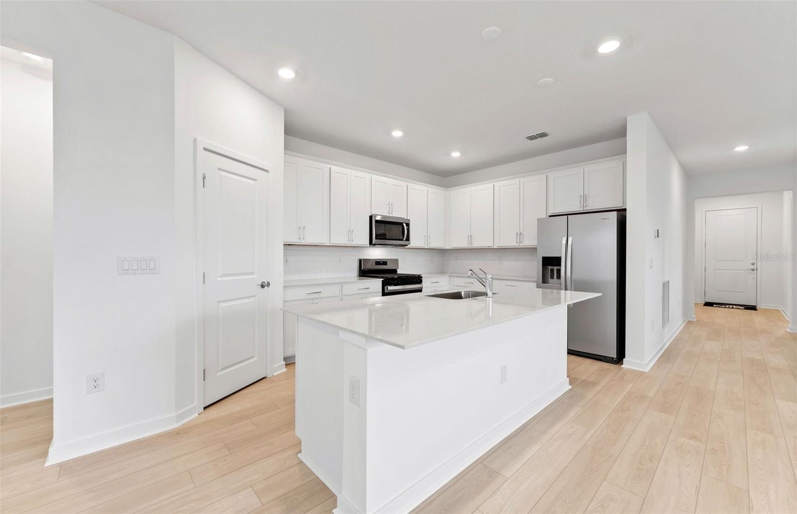 16816 HARMONY RIVER LN — photo 3