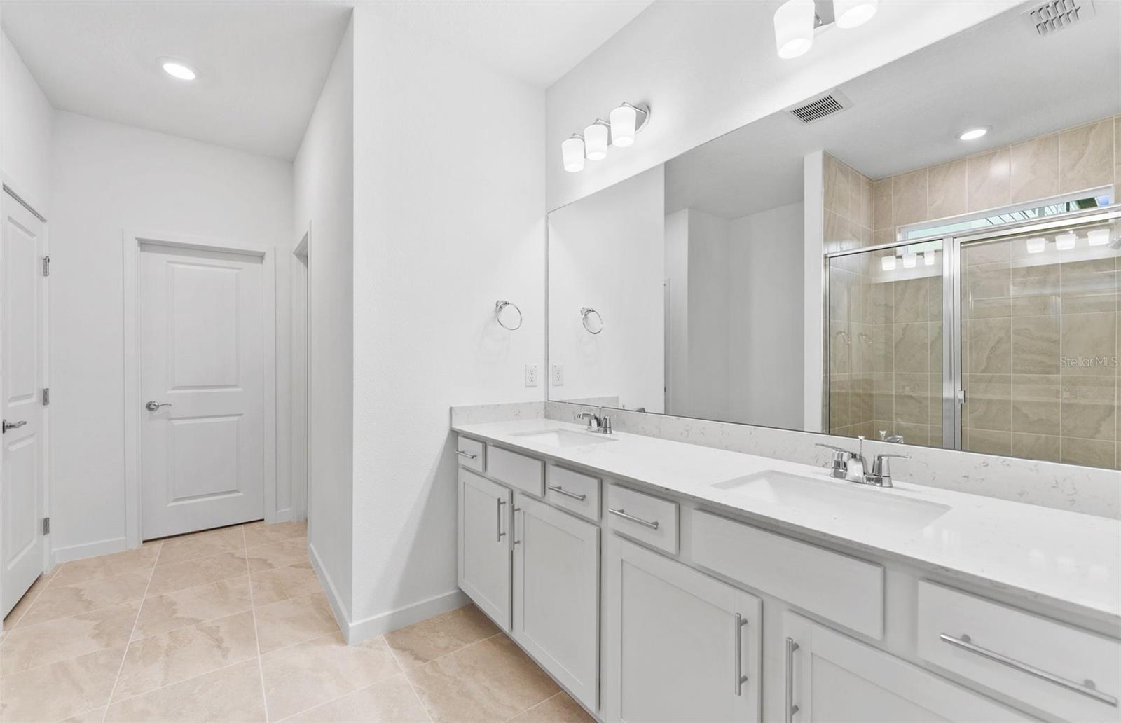 16816 HARMONY RIVER LN — photo 8