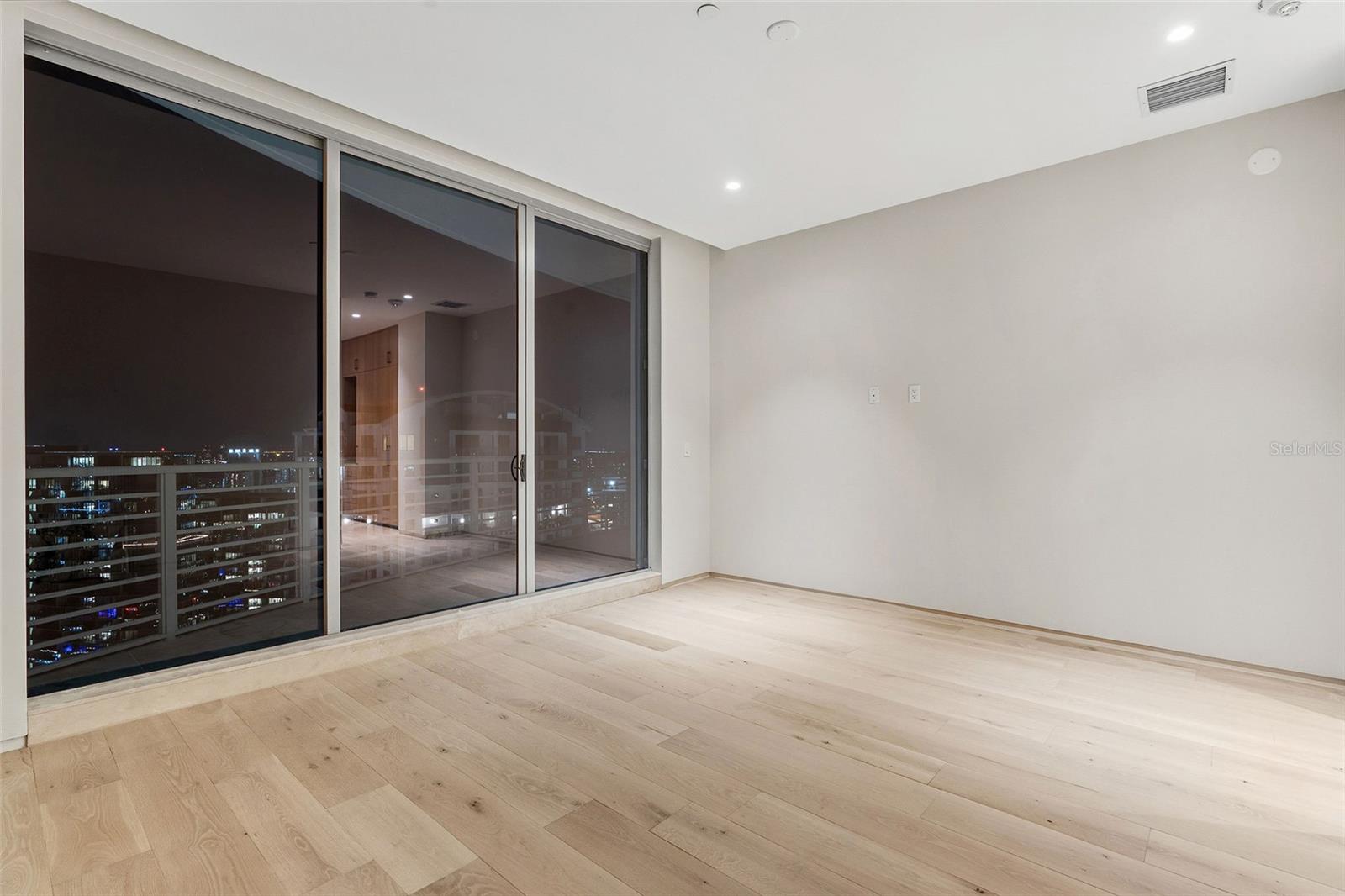 1209 E CUMBERLAND AVE #2902 — photo 23
