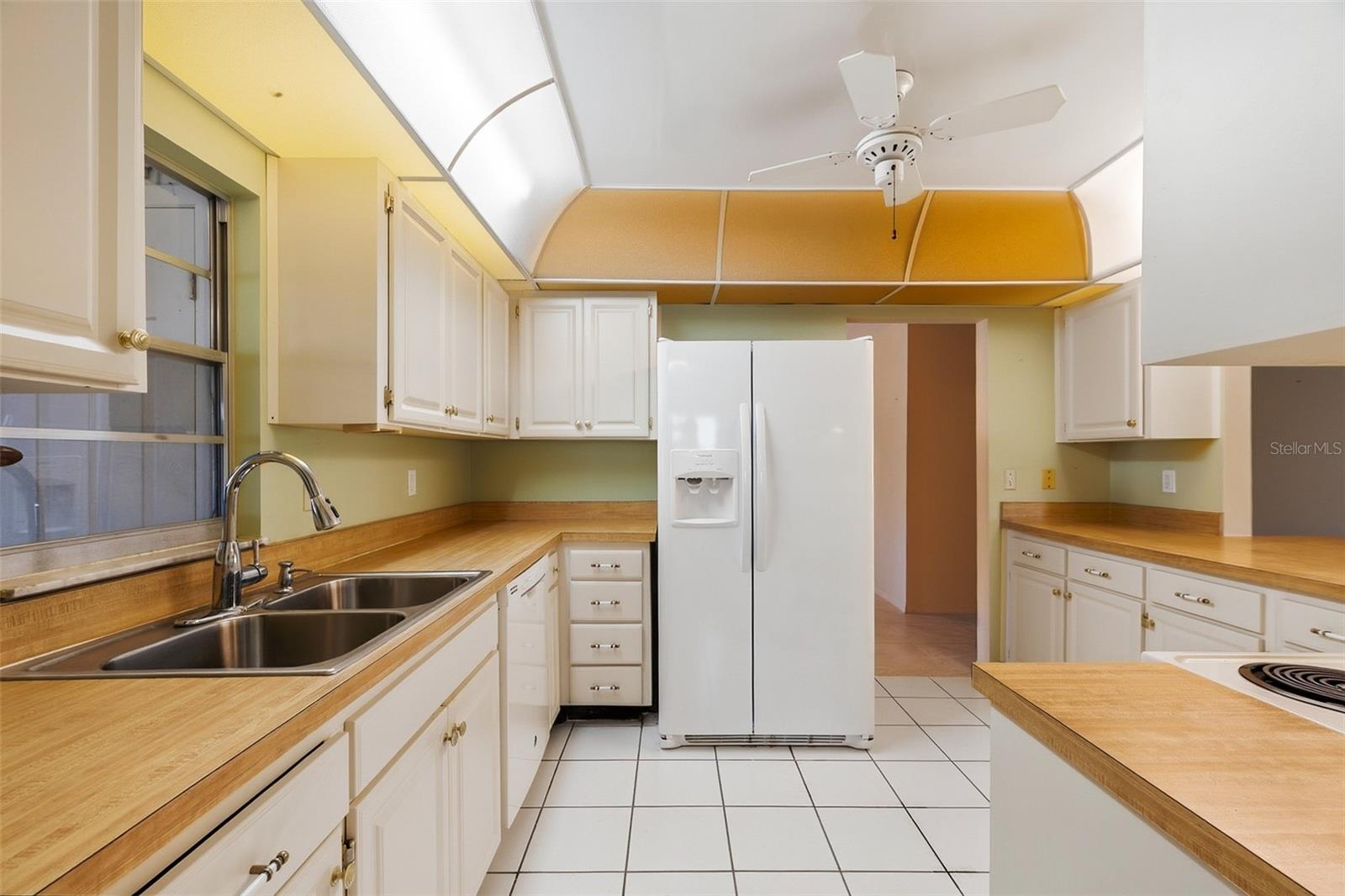 1027 BLUEWATER DR — photo 10