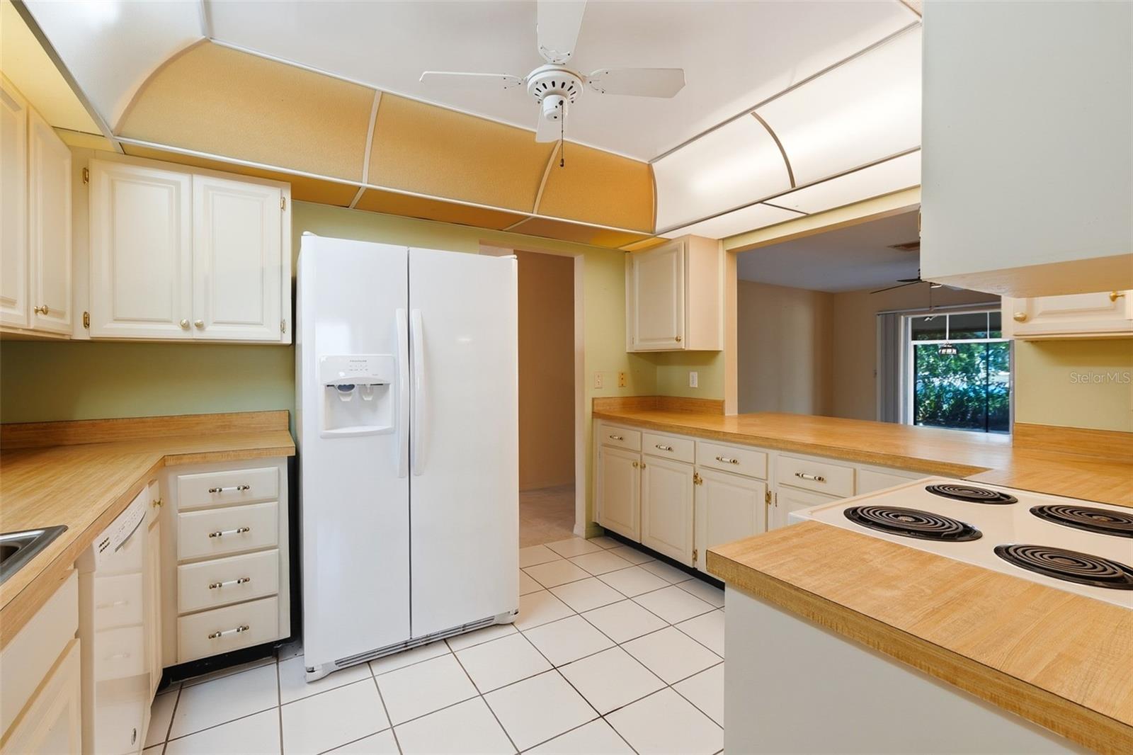 1027 BLUEWATER DR — photo 13