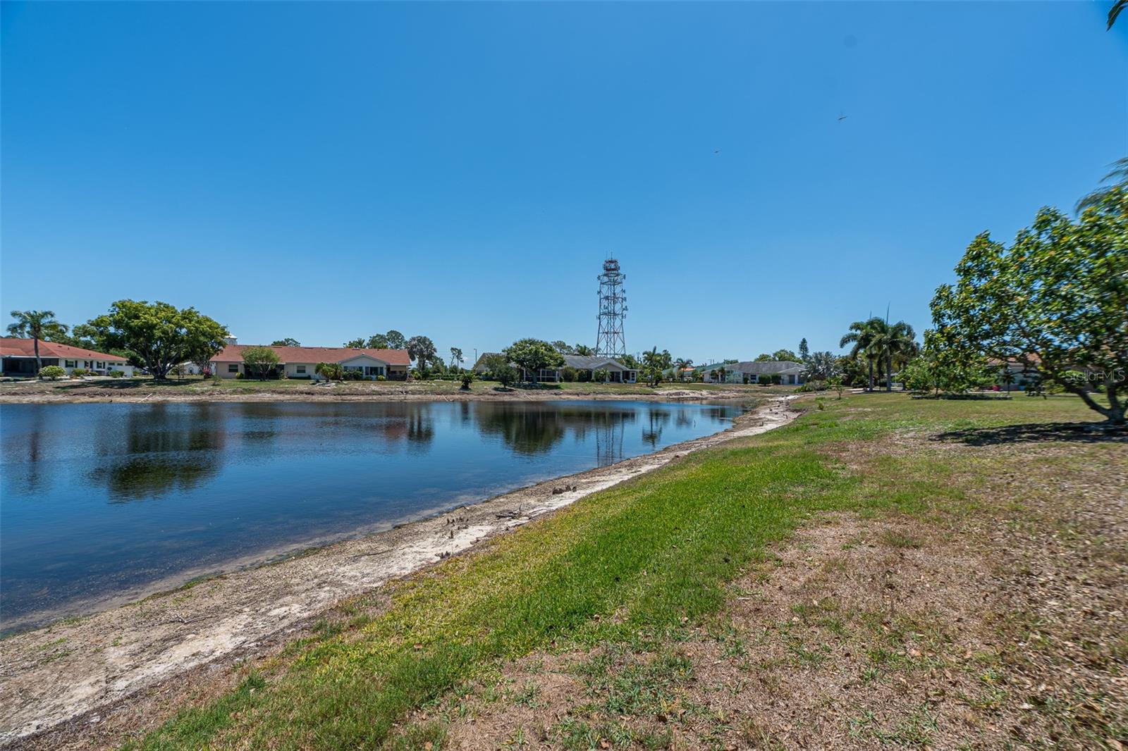 1027 BLUEWATER DR — photo 36