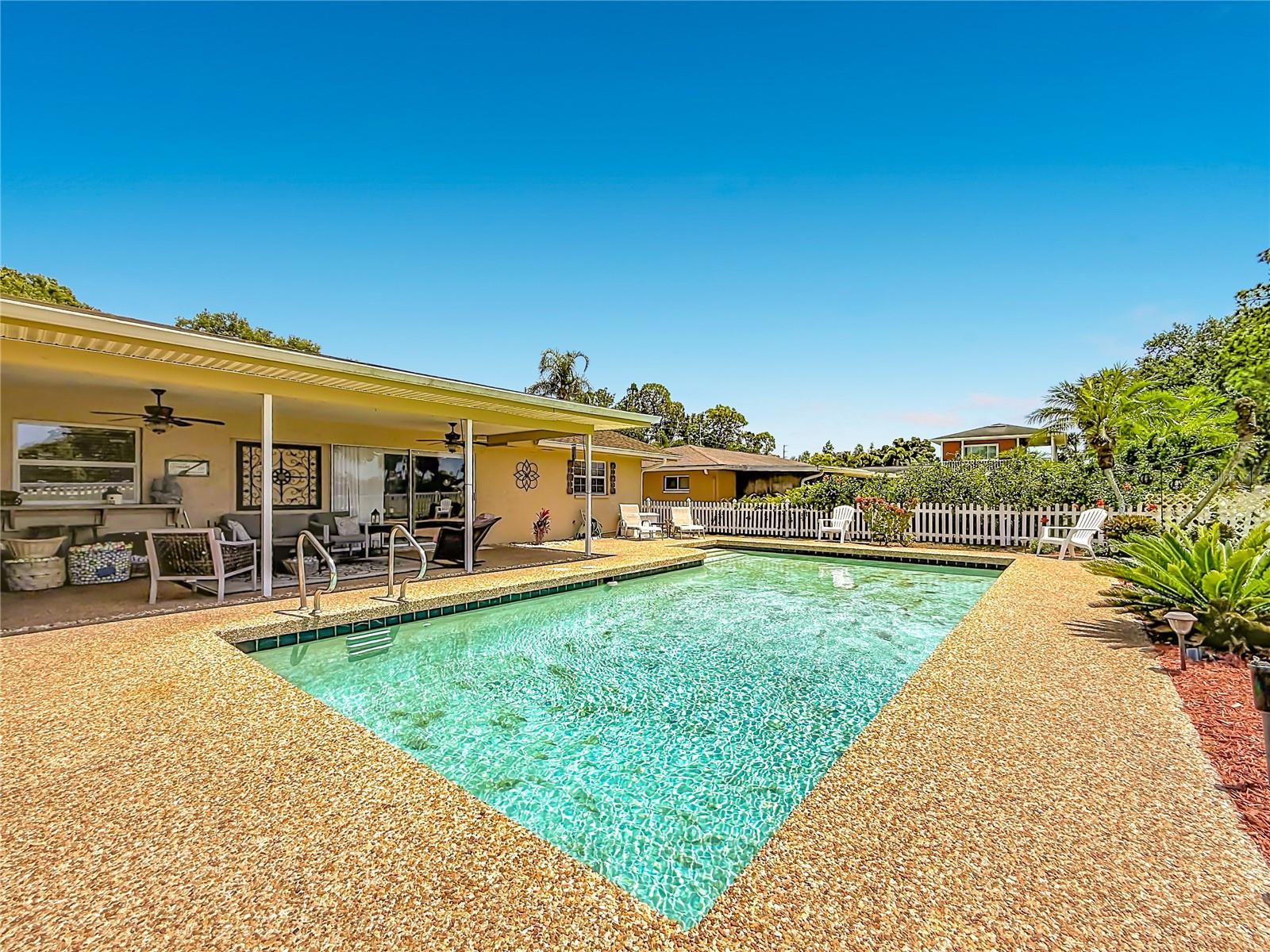 6490 BURNING TREE DR — photo 48