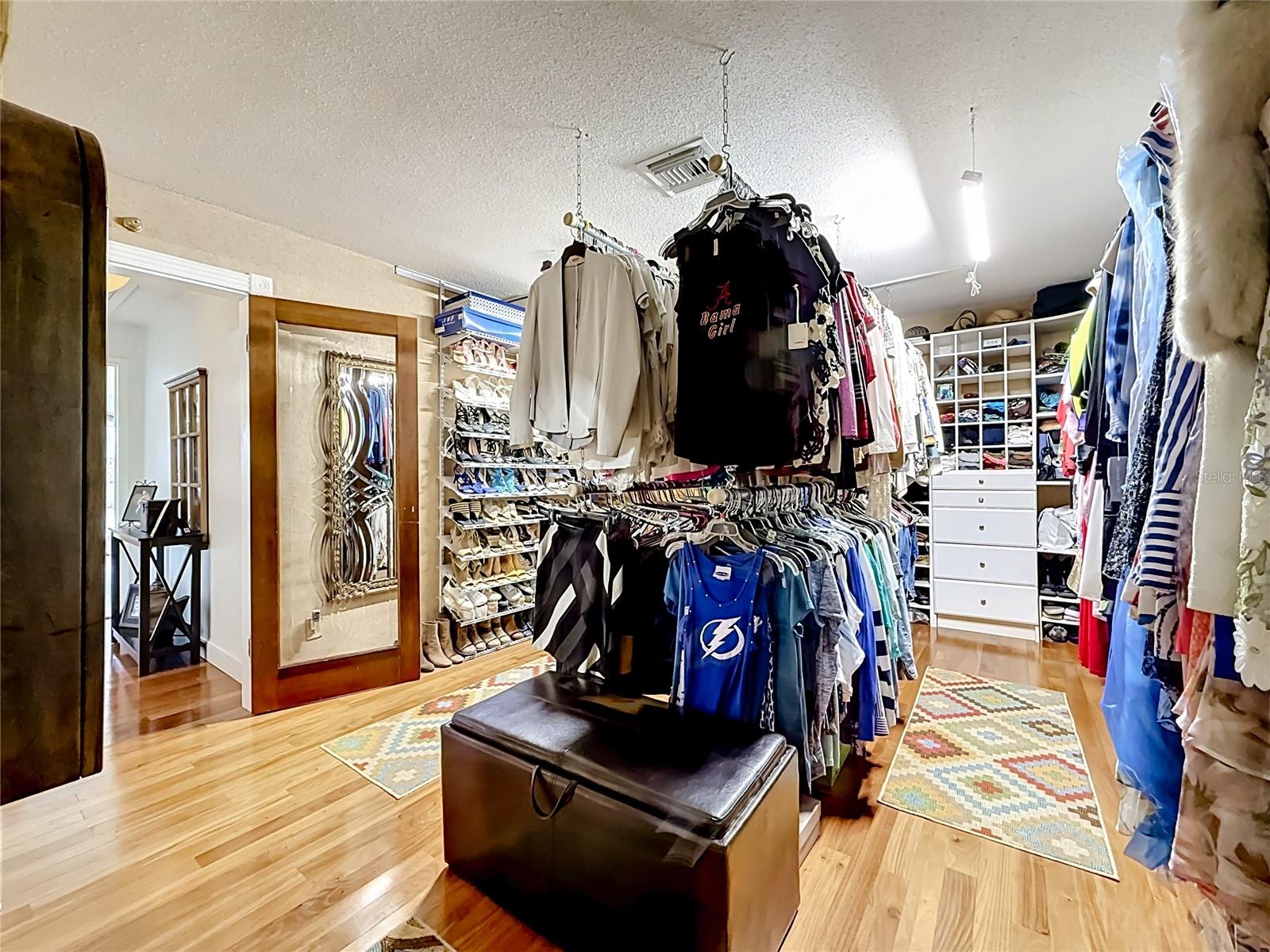 6490 BURNING TREE DR — photo 36