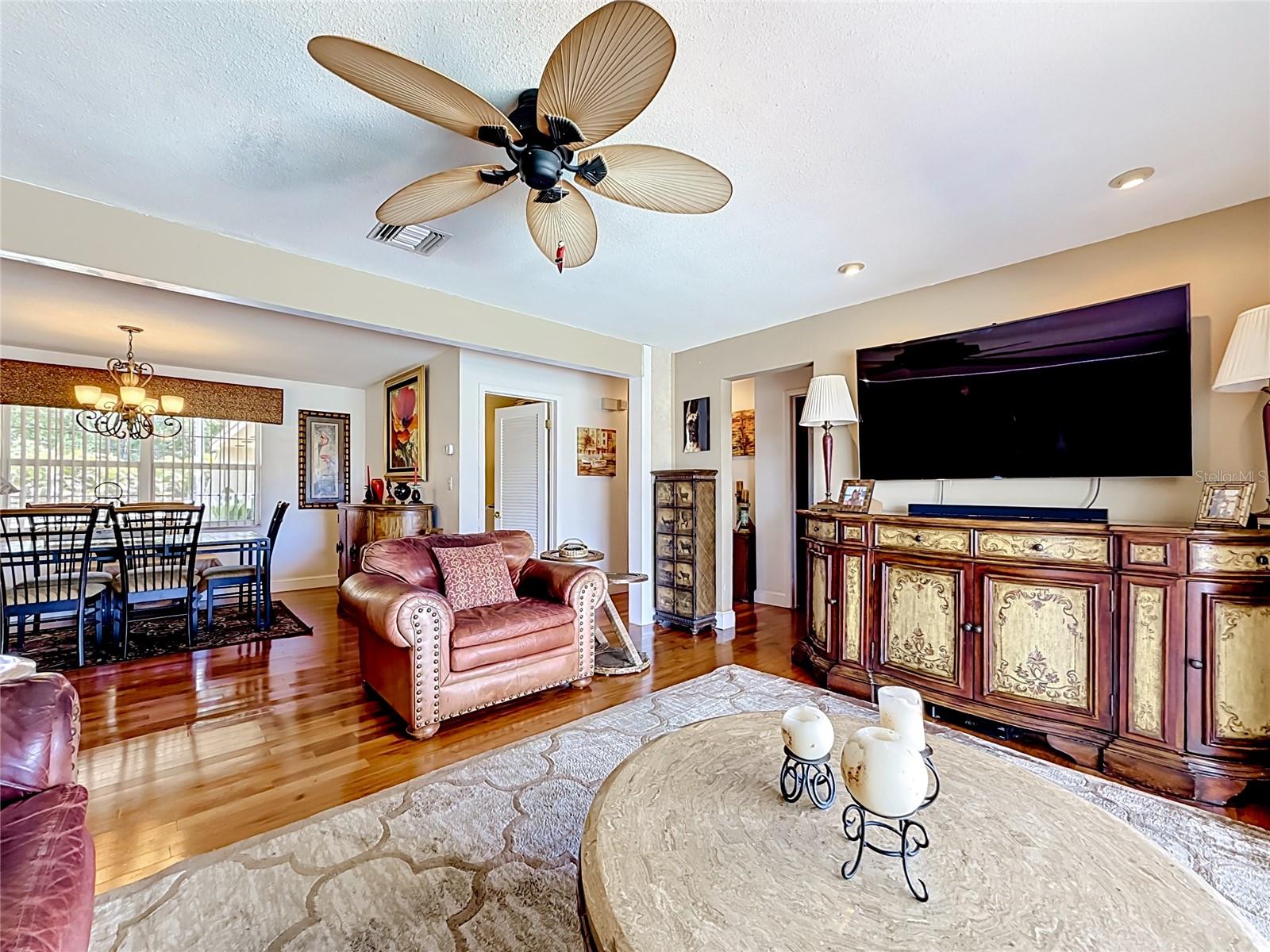 6490 BURNING TREE DR — photo 12