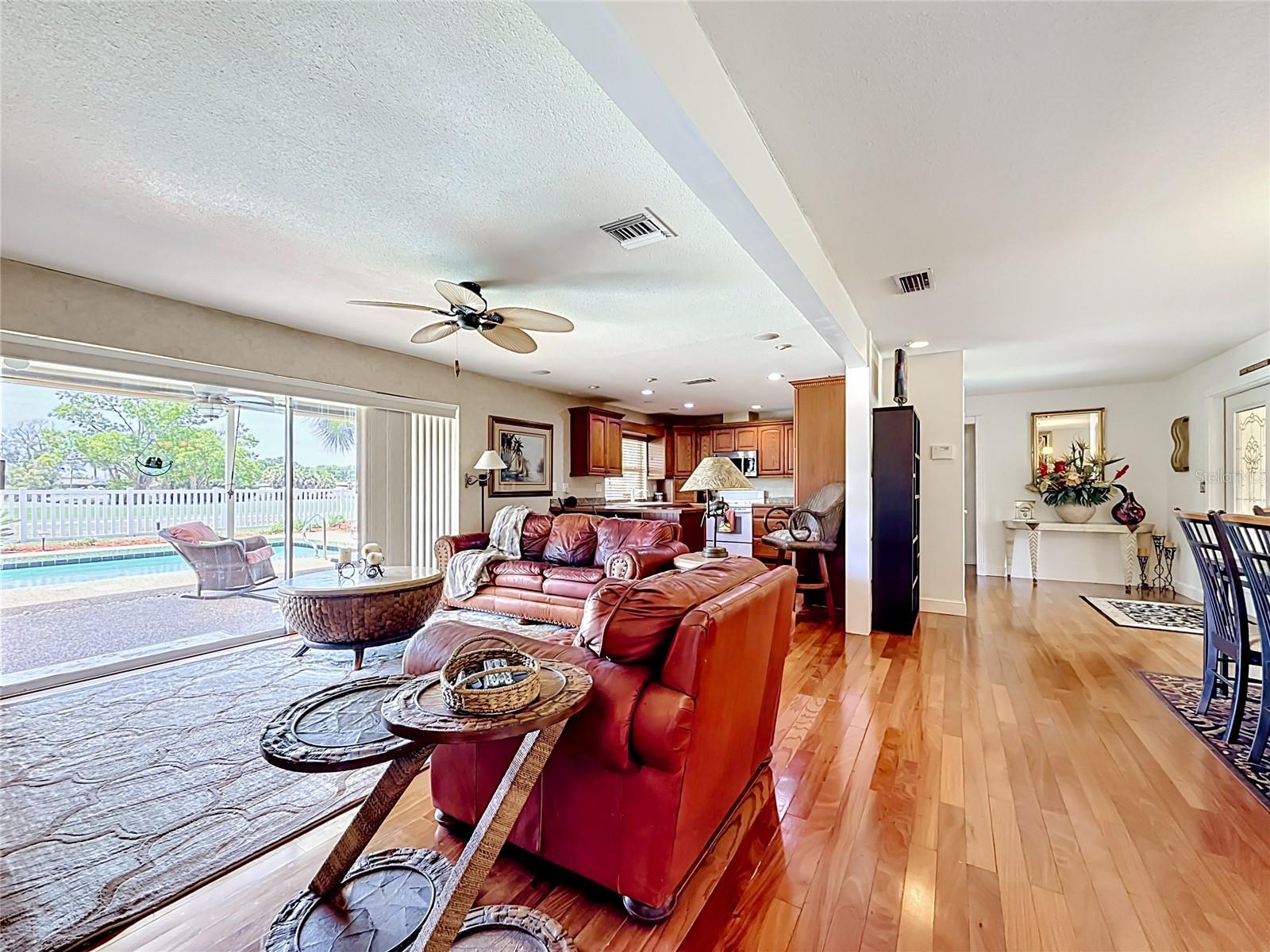 6490 BURNING TREE DR — photo 13