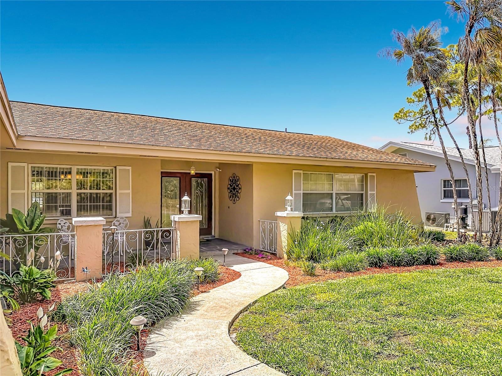 6490 BURNING TREE DR — photo 5