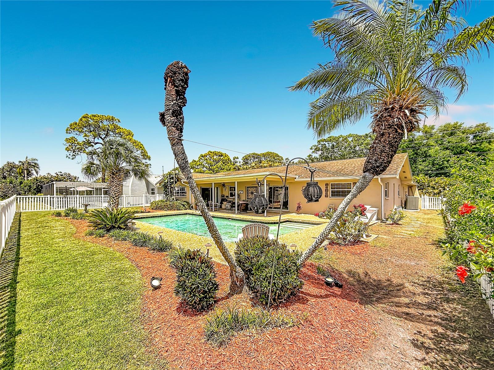 6490 BURNING TREE DR — photo 53