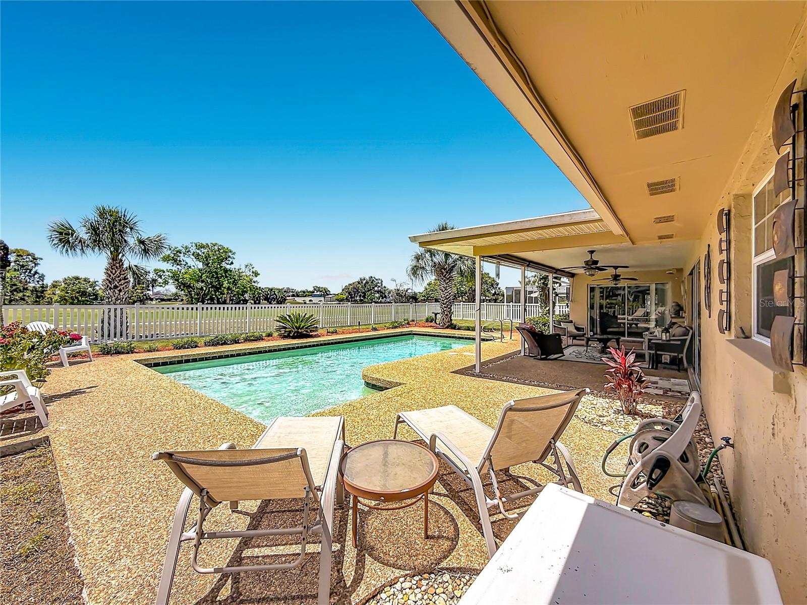 6490 BURNING TREE DR — photo 51